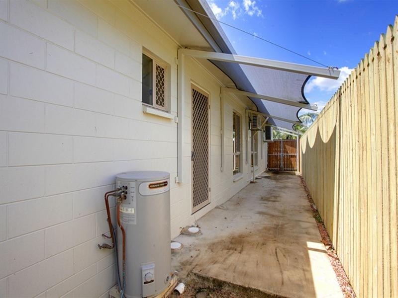 23 Leila Avenue, Rasmussen QLD 4815