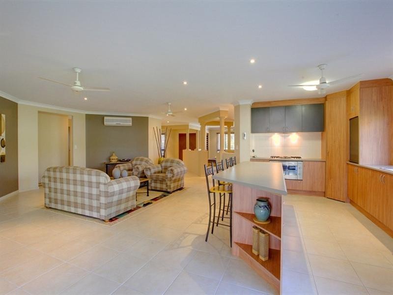 16 Margarita Court, Bushland Beach QLD 4818