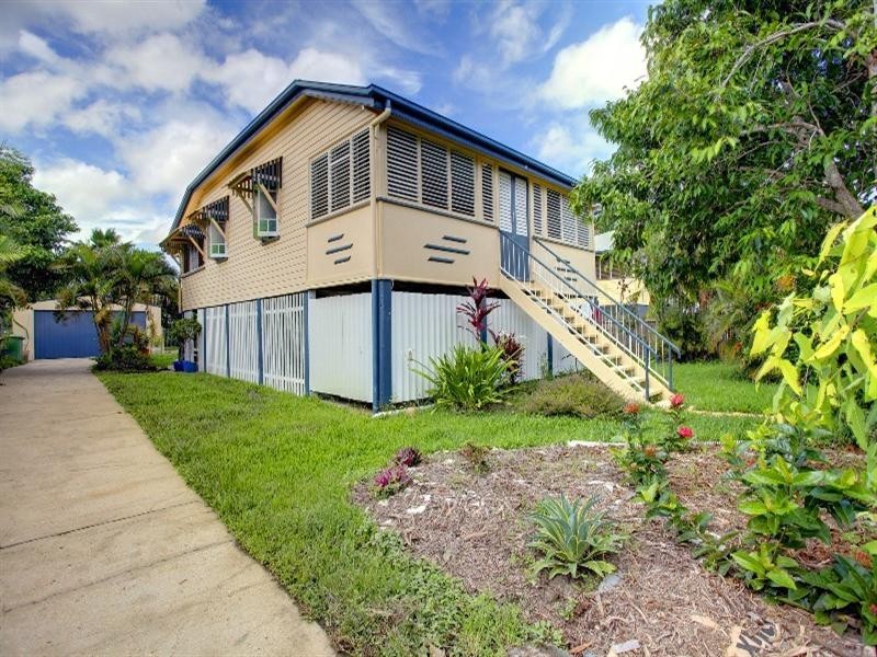65 Carmody Street, Hermit Park QLD 4812