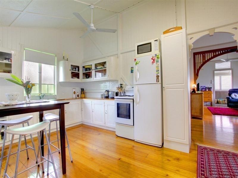 65 Carmody Street, Hermit Park QLD 4812