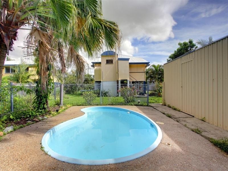 65 Carmody Street, Hermit Park QLD 4812