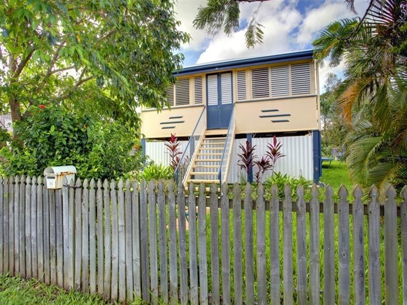 65 Carmody Street, Hermit Park QLD 4812