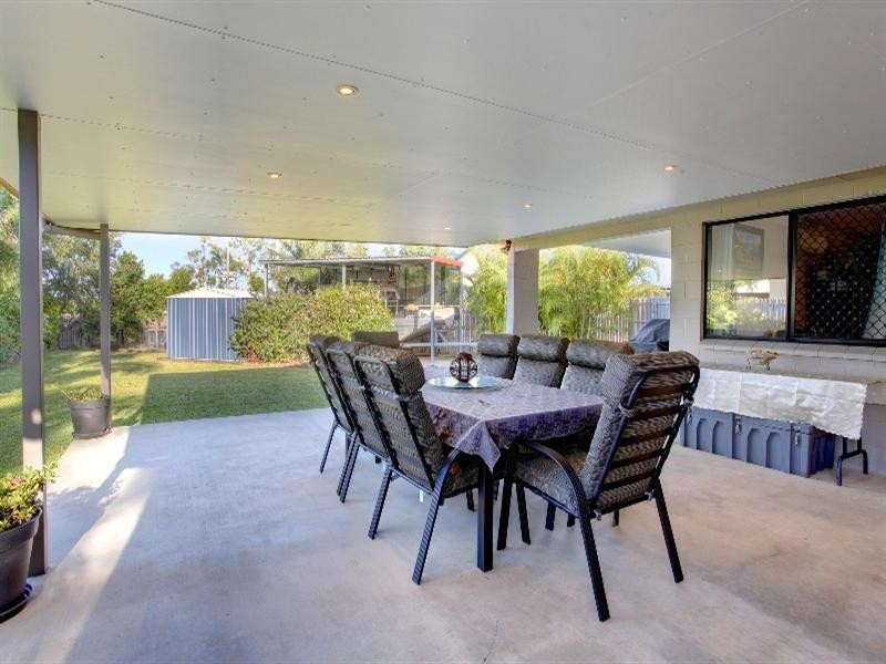 6 Gernika Court, Bushland Beach QLD 4818
