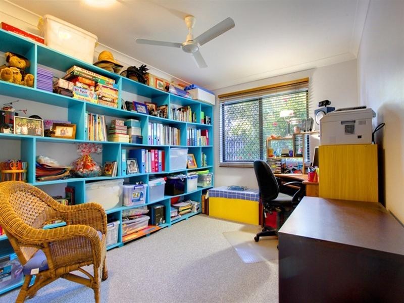 6 Gernika Court, Bushland Beach QLD 4818