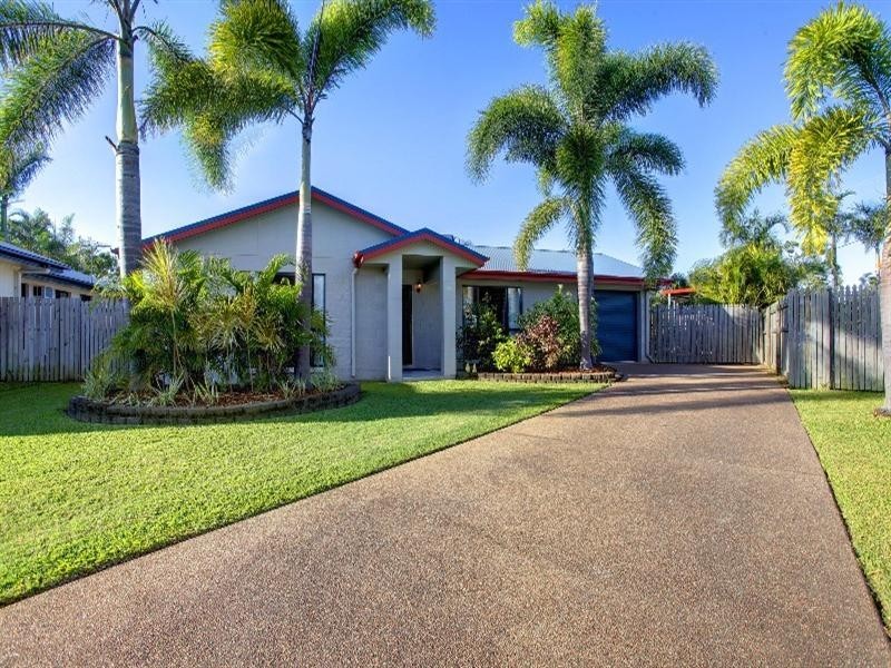 6 Gernika Court, Bushland Beach QLD 4818