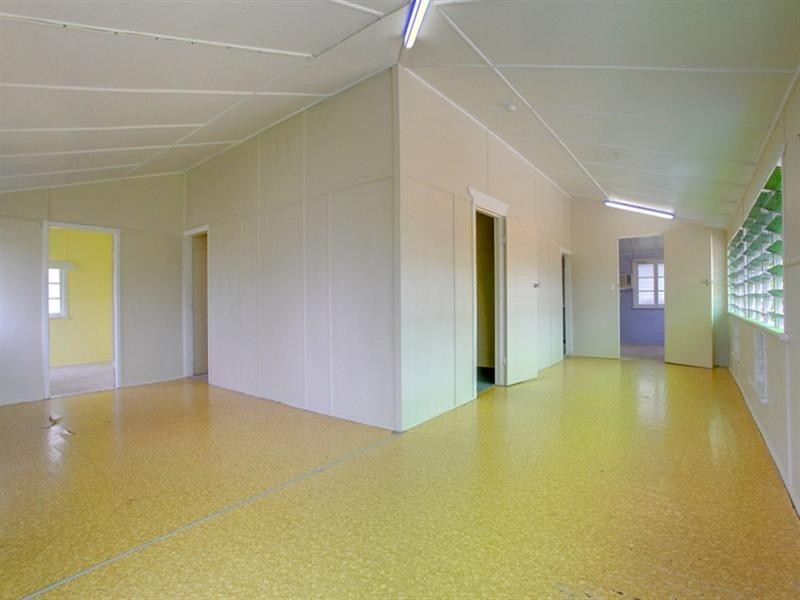 23 Harold Street, West End QLD 4810