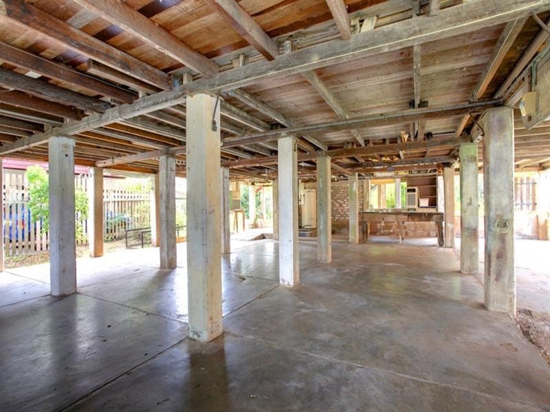 23 Harold Street, West End QLD 4810