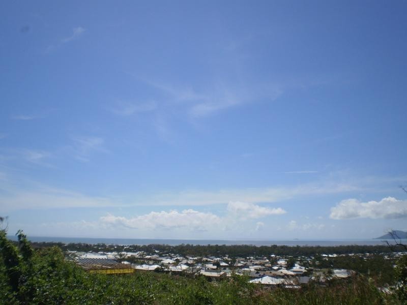 74 Goicoechea Drive, Bushland Beach QLD 4818