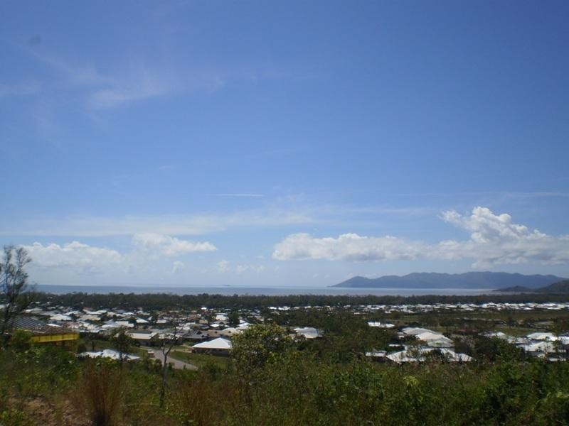 74 Goicoechea Drive, Bushland Beach QLD 4818