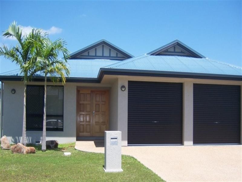 92 Estuary Parade, Douglas QLD 4814