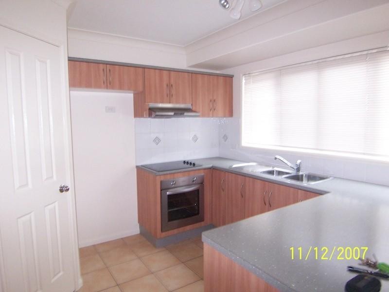 92 Estuary Parade, Douglas QLD 4814