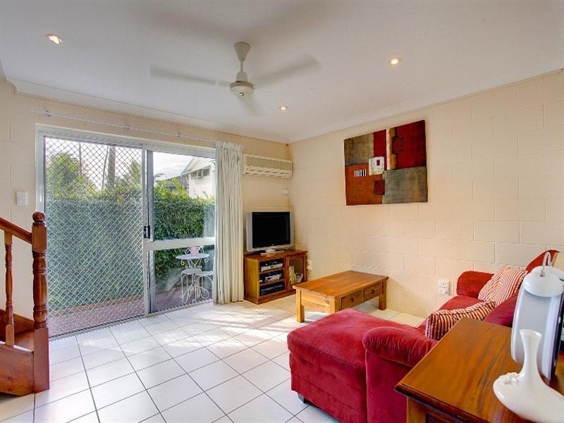 2/53 Love Lane, Mundingburra QLD 4812