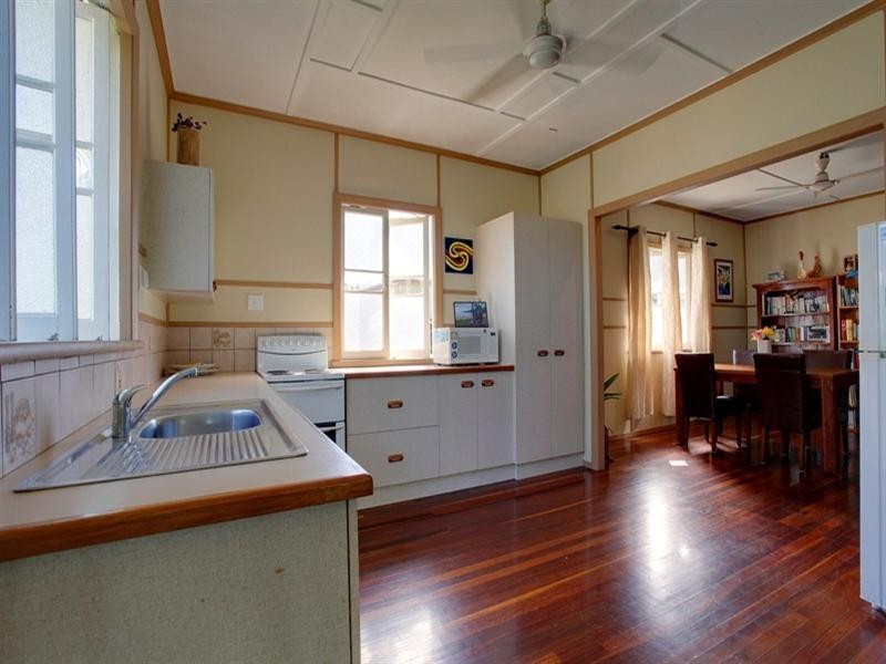 8B Tenth Avenue, Railway Estate QLD 4810