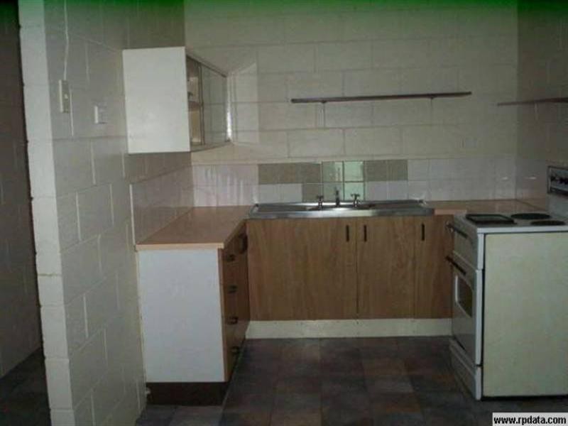 26 Clayton Street, Hermit Park QLD 4812