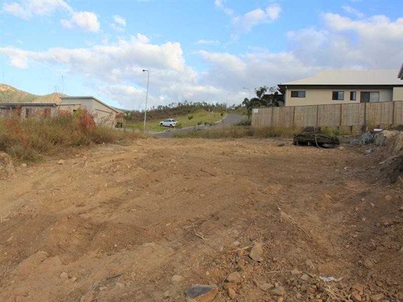 15 Moondani Close, Douglas QLD 4814