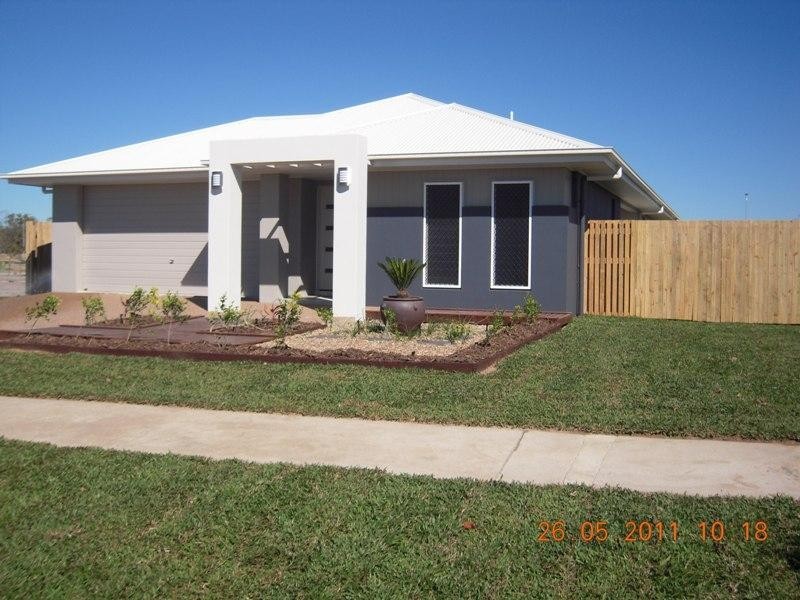 14 Iona Avenue “North Shore”, Burdell QLD 4818