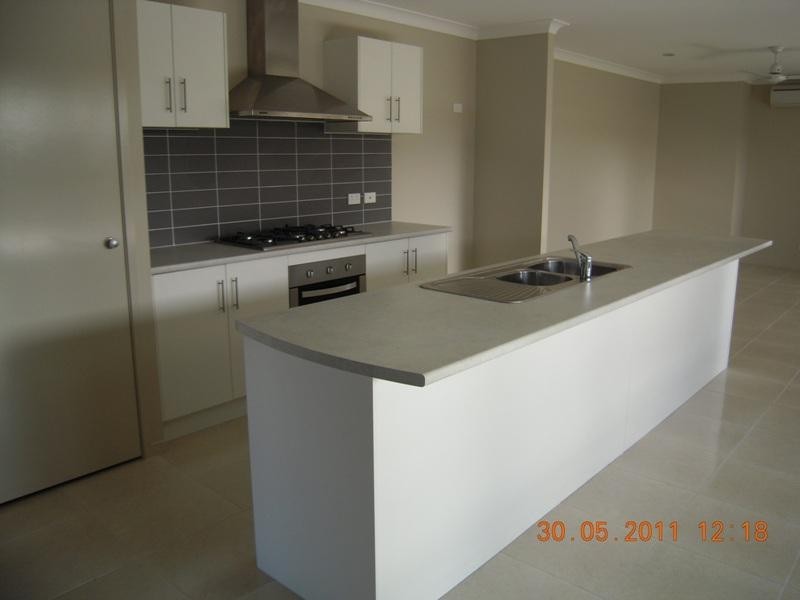 14 Iona Avenue “North Shore”, Burdell QLD 4818