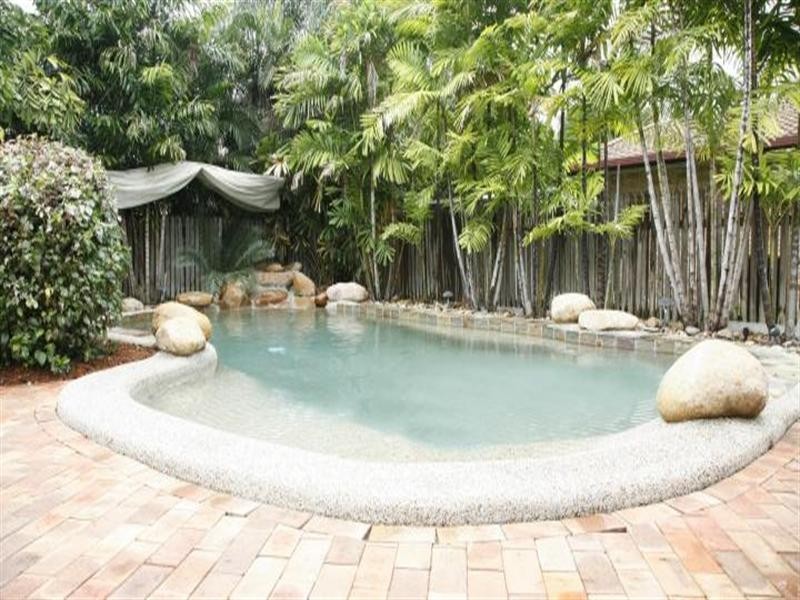 13 Malaga Street, Kirwan QLD 4817