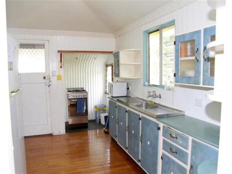 17 Derby Street, Pimlico QLD 4812