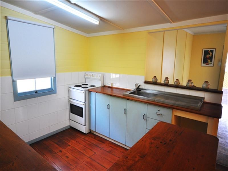 35 Sixth Avenue, South Townsville QLD 4810