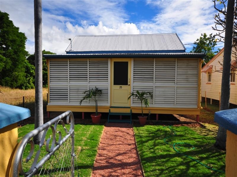 35 Sixth Avenue, South Townsville QLD 4810