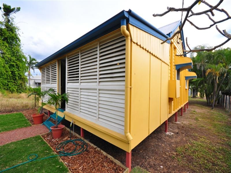35 Sixth Avenue, South Townsville QLD 4810