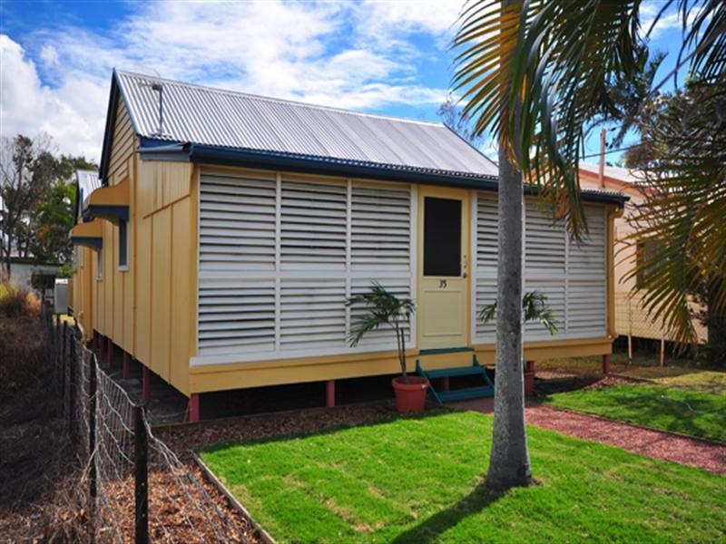 35 Sixth Avenue, South Townsville QLD 4810