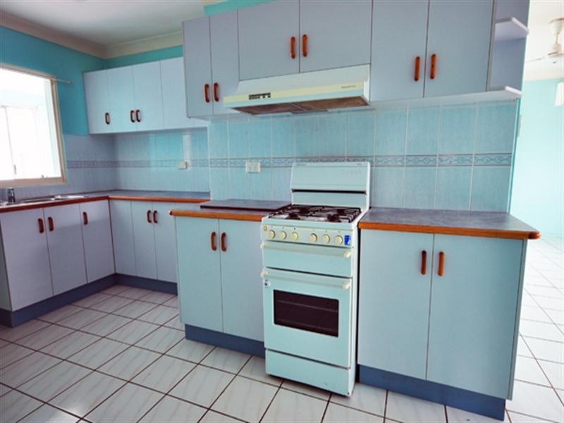 2 Gill Street, Kirwan QLD 4817