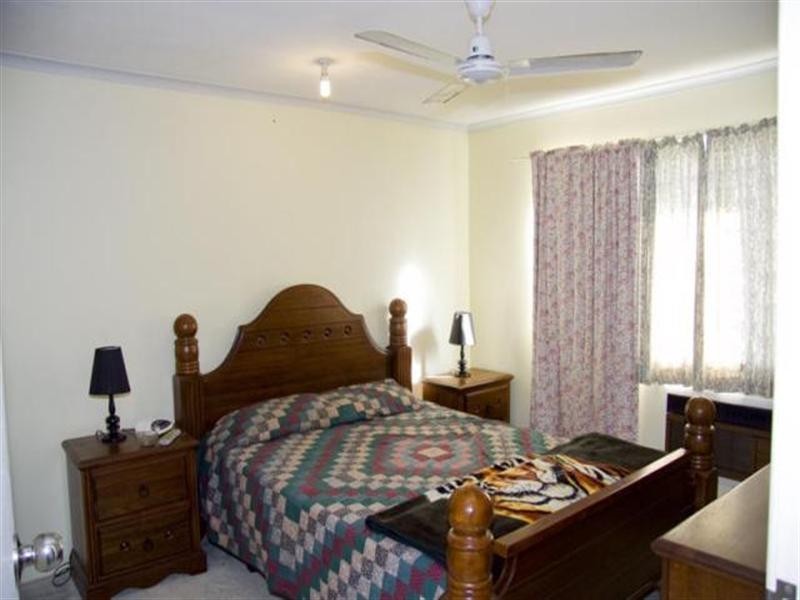 2 Turra Court, Mount Louisa QLD 4814