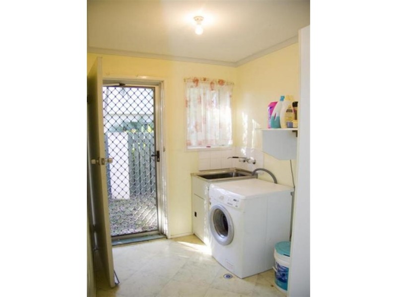 2 Turra Court, Mount Louisa QLD 4814