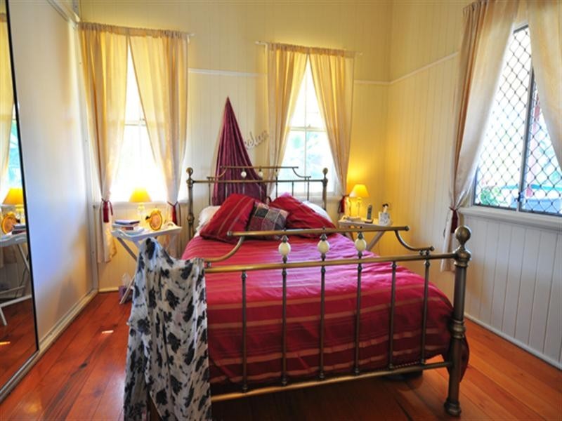 14 Eighth Avenue, South Townsville QLD 4810