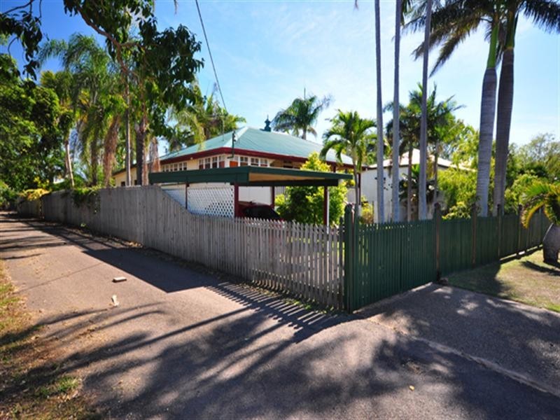 14 Eighth Avenue, South Townsville QLD 4810