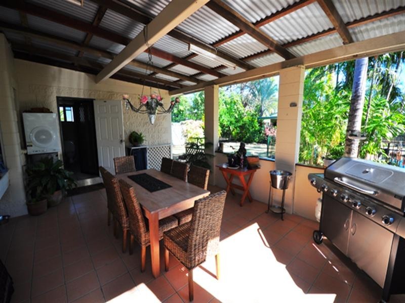 14 Eighth Avenue, South Townsville QLD 4810