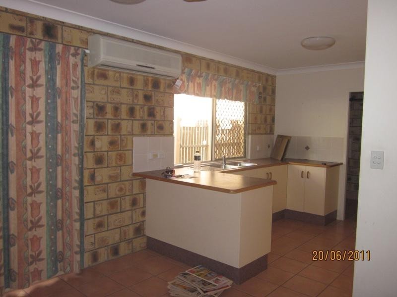 2/76 Thirteenth Avenue, Railway Estate QLD 4810