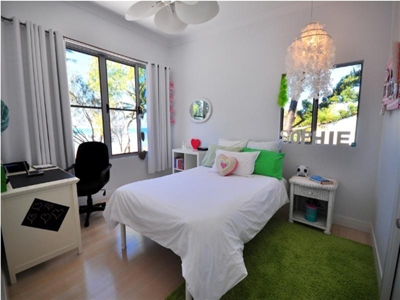 4 Reef Street, Saunders Beach QLD 4818