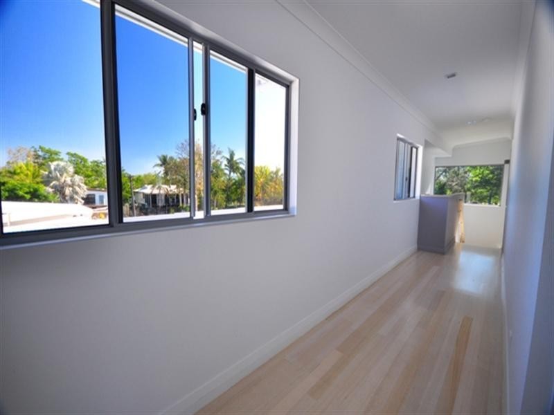 4 Reef Street, Saunders Beach QLD 4818