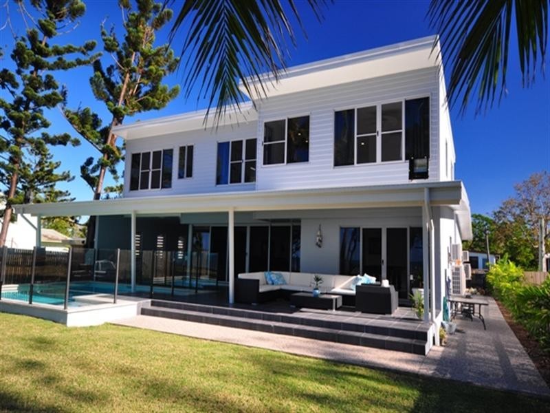 4 Reef Street, Saunders Beach QLD 4818