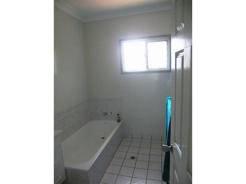 2/5 Mulligan Street, Mundingburra QLD 4812