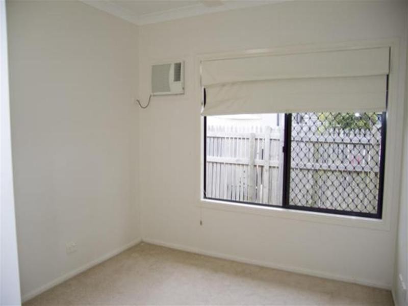 15 Timbury Way, Mount Louisa QLD 4814