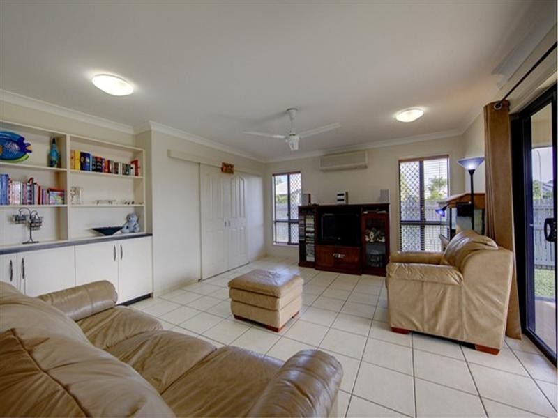 2 Sandplover Circuit, Bohle Plains QLD 4817
