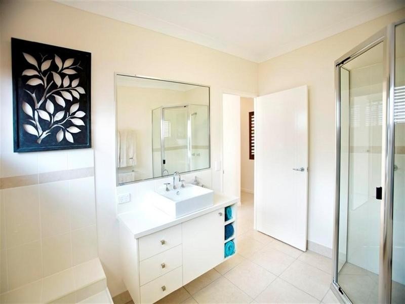 24 Dunlop Street, Kelso QLD 4815