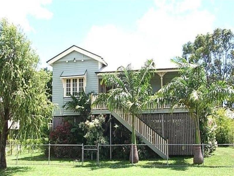 62 Norris Street, Hermit Park QLD 4812