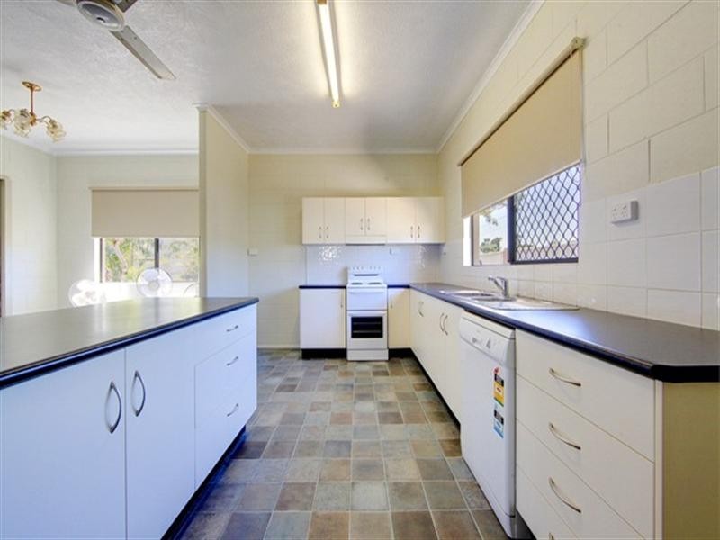 4 Amadio Court, Douglas QLD 4814