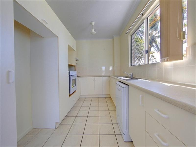 1/107 The Strand, North Ward QLD 4810