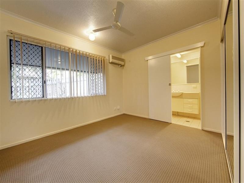 1/107 The Strand, North Ward QLD 4810