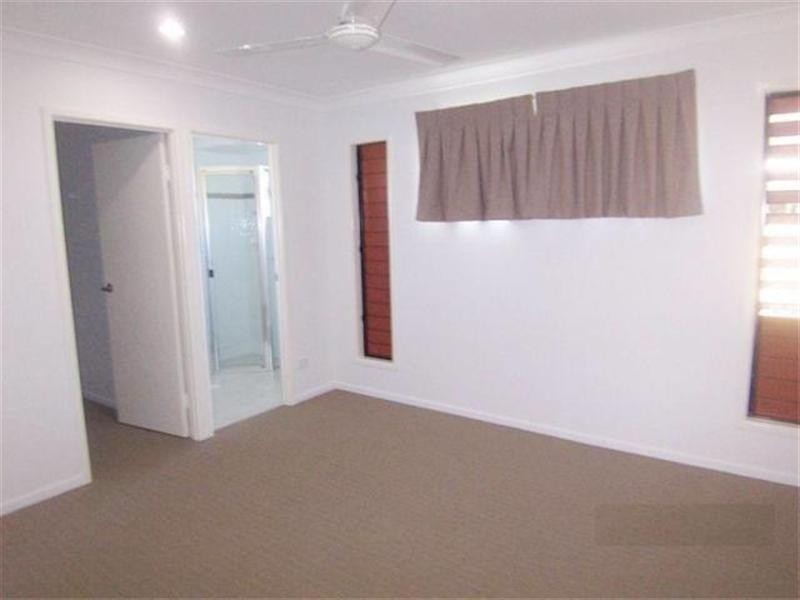 10 Armistice Street, Burdell QLD 4818