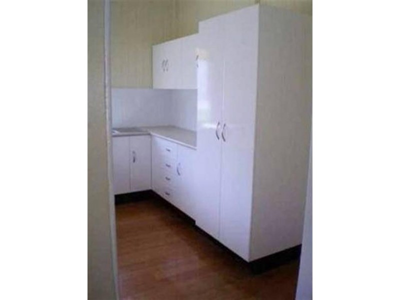 72 Queens Road, Hermit Park QLD 4812