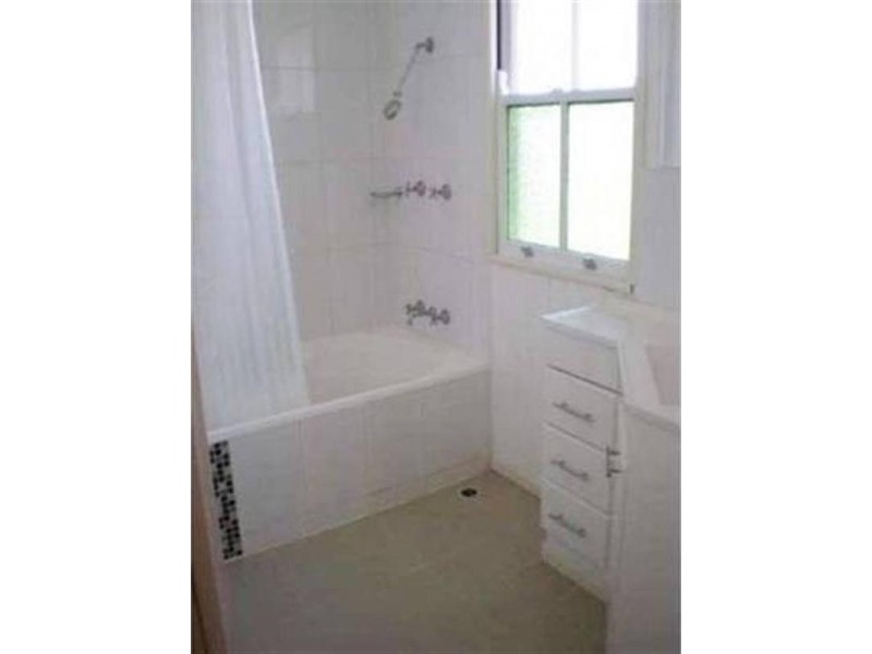 72 Queens Road, Hermit Park QLD 4812