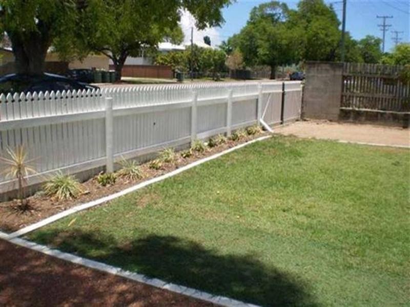 72 Queens Road, Hermit Park QLD 4812