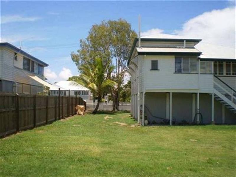 72 Queens Road, Hermit Park QLD 4812